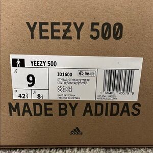 Adidas Yeezy 500 Originals - Size 9